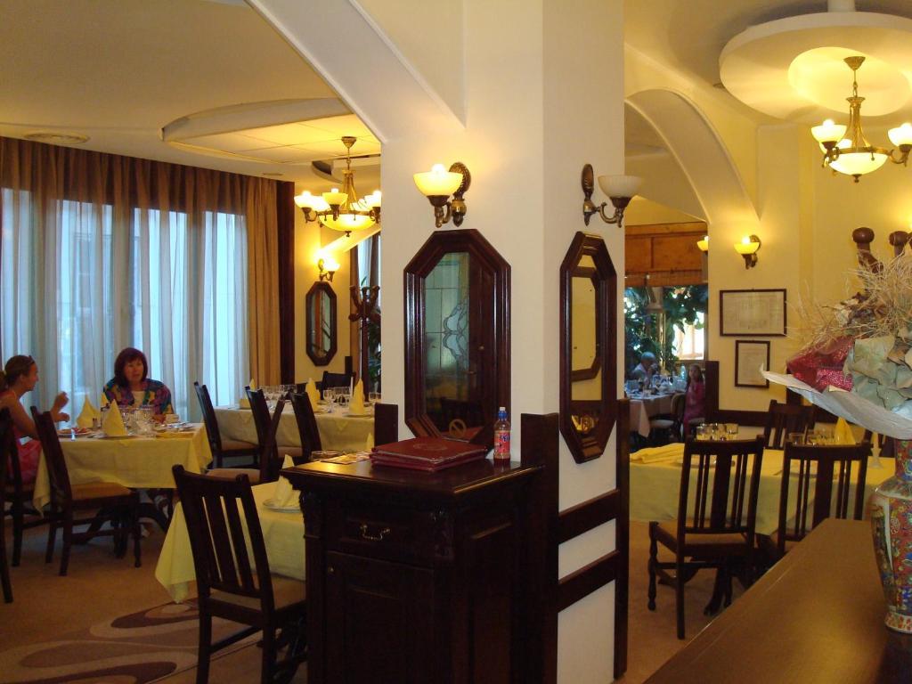 Hotel Ami Băile Felix Екстериор снимка